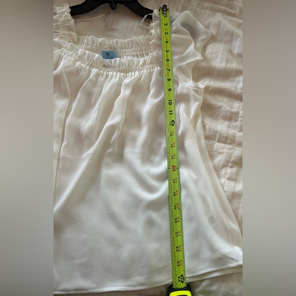 NWOT CeCe GORGEOUS Cream Off-Shoulder Blouse, Size Medium - Picture 11 of 13